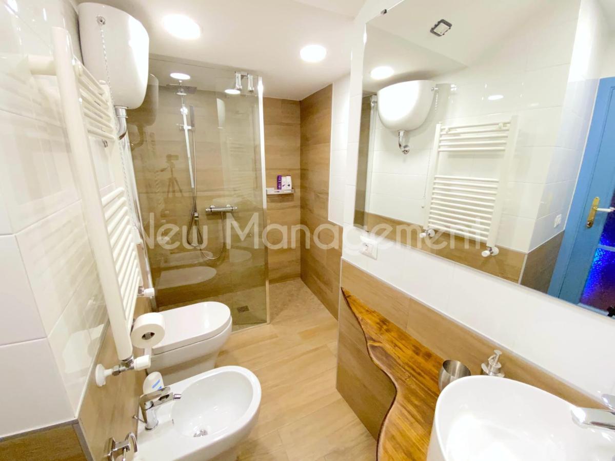 Caprese Experience - Light Blu Apt - Dante Neapel Exterior foto
